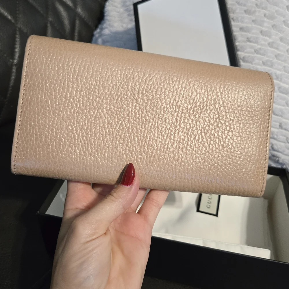 Gucci Interlocking GG Camelia Soft Leather Wallet Marmont Light Beige LIKE NEW